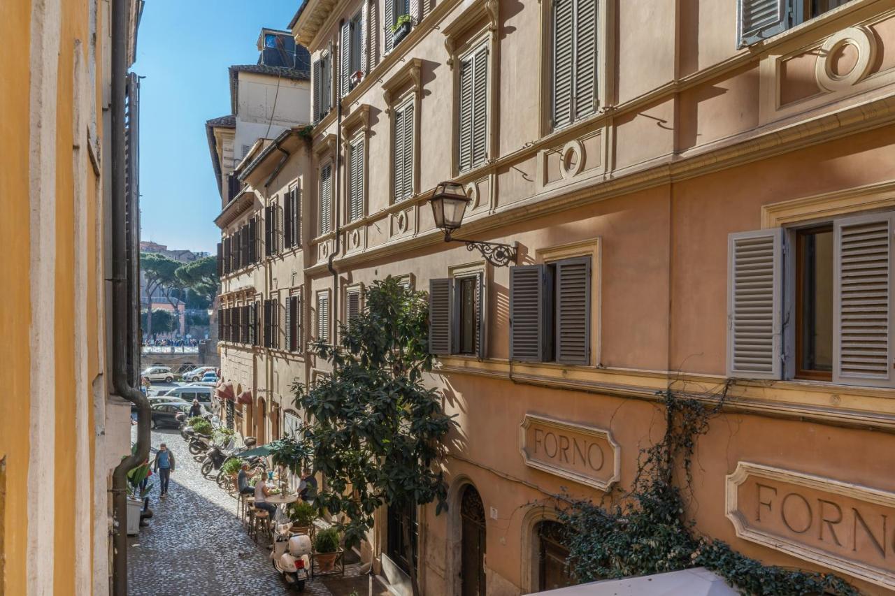 Lovely Spacious Apartment Near The Colosseum Rome Buitenkant foto