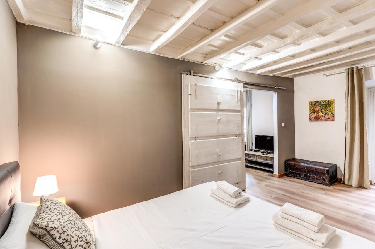 Lovely Spacious Apartment Near The Colosseum Rome Buitenkant foto