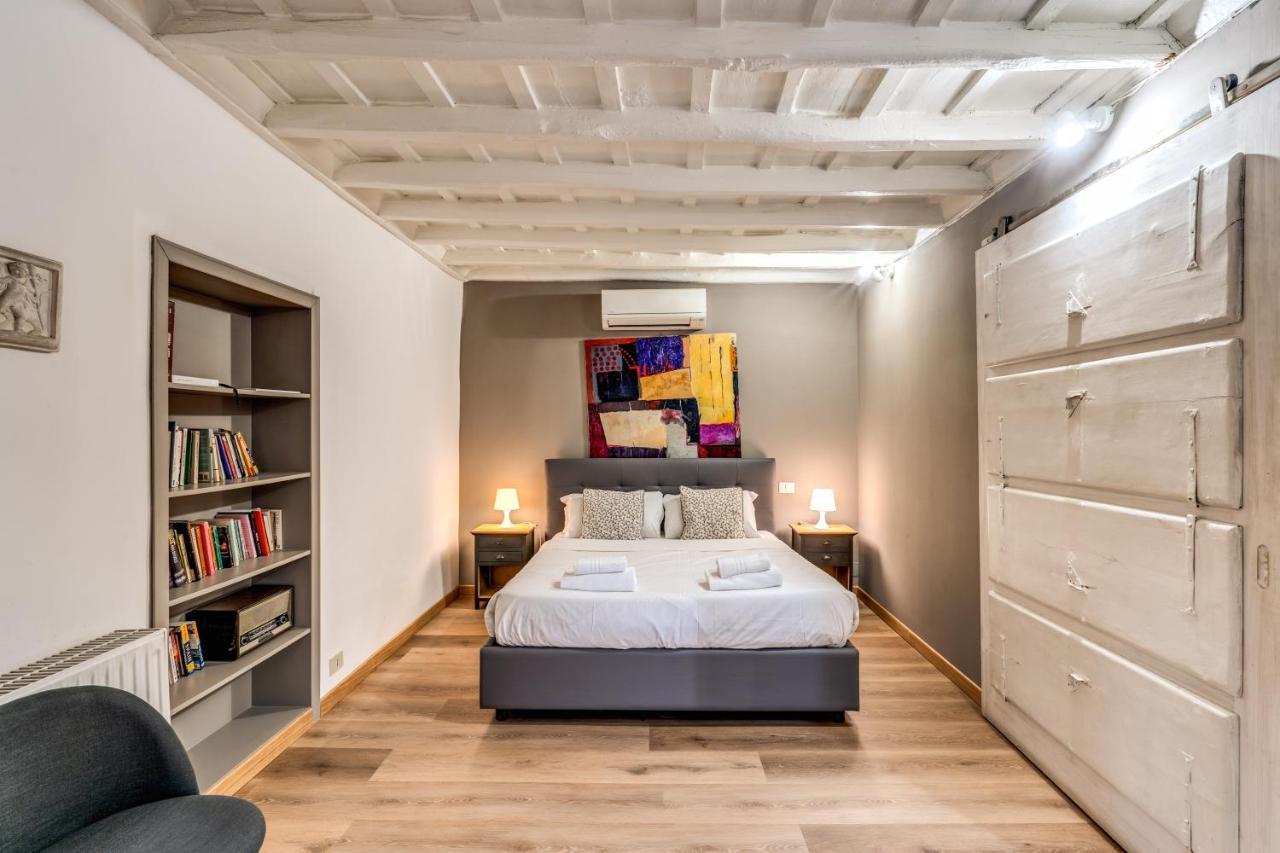 Lovely Spacious Apartment Near The Colosseum Rome Buitenkant foto