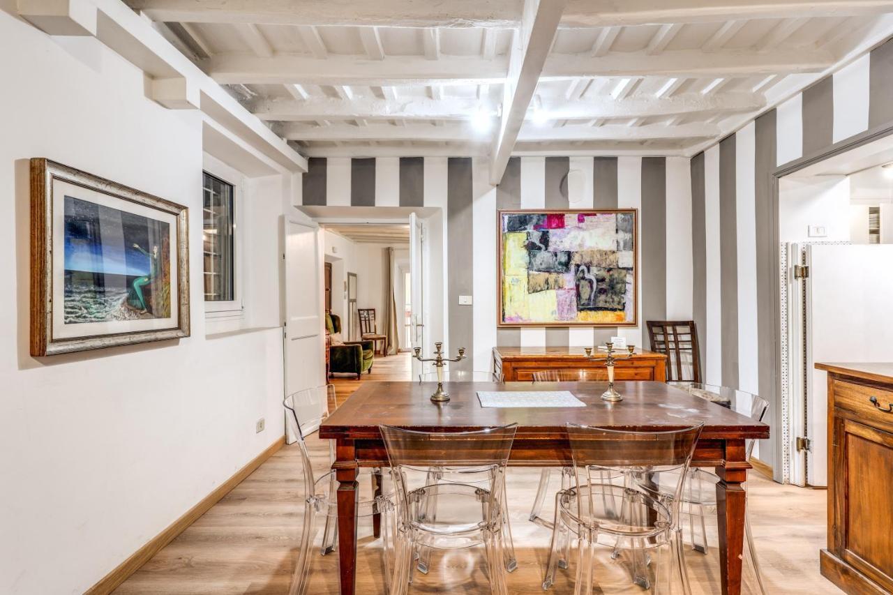 Lovely Spacious Apartment Near The Colosseum Rome Buitenkant foto