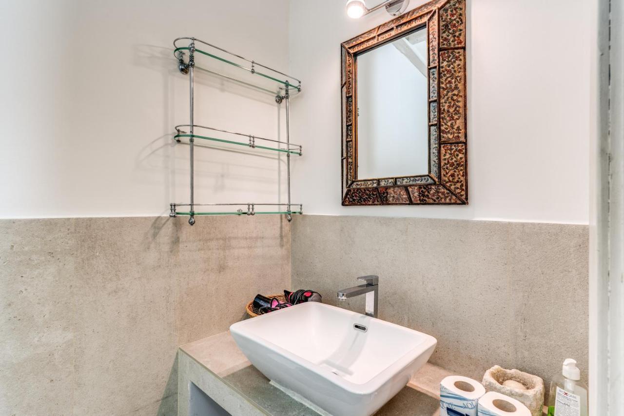 Lovely Spacious Apartment Near The Colosseum Rome Buitenkant foto
