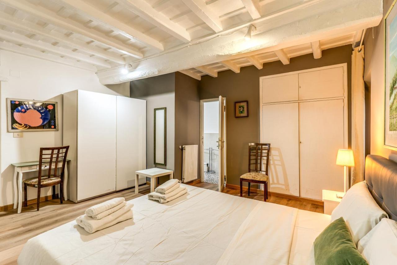 Lovely Spacious Apartment Near The Colosseum Rome Buitenkant foto