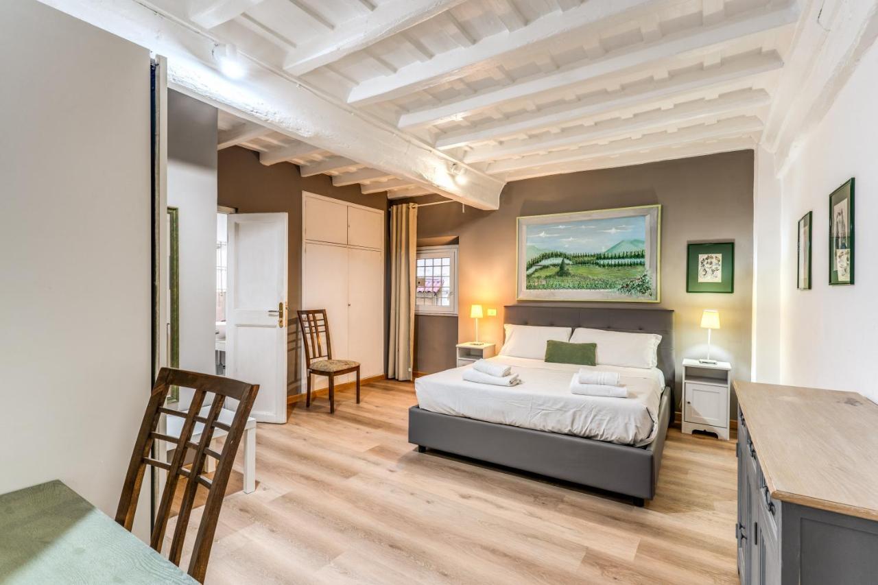 Lovely Spacious Apartment Near The Colosseum Rome Buitenkant foto