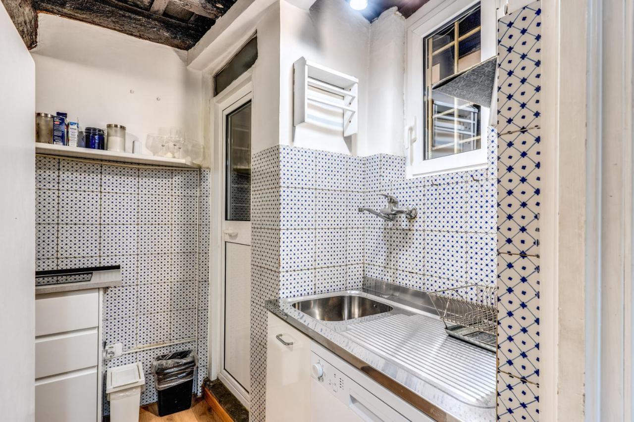 Lovely Spacious Apartment Near The Colosseum Rome Buitenkant foto